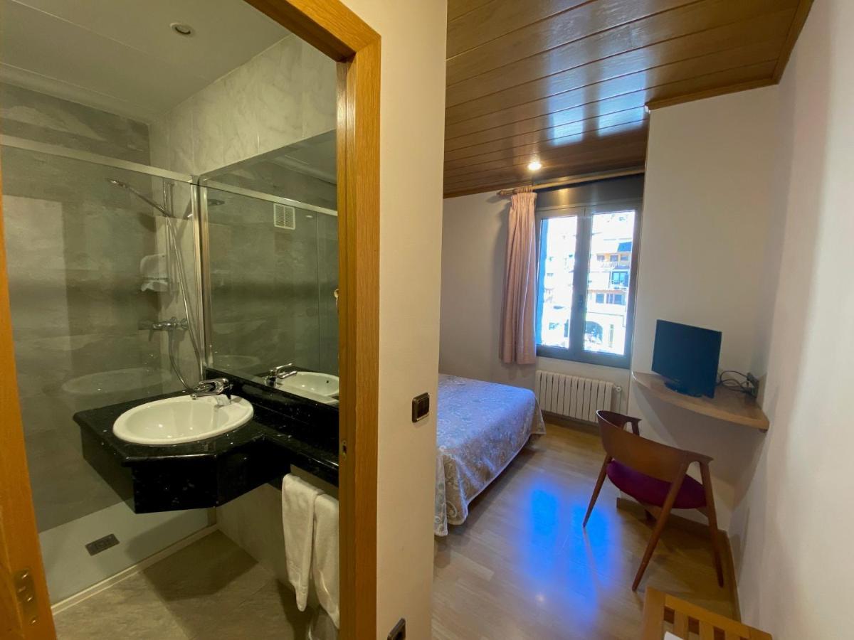 Hotel Sant Antoni Ribes De Freser Exterior photo